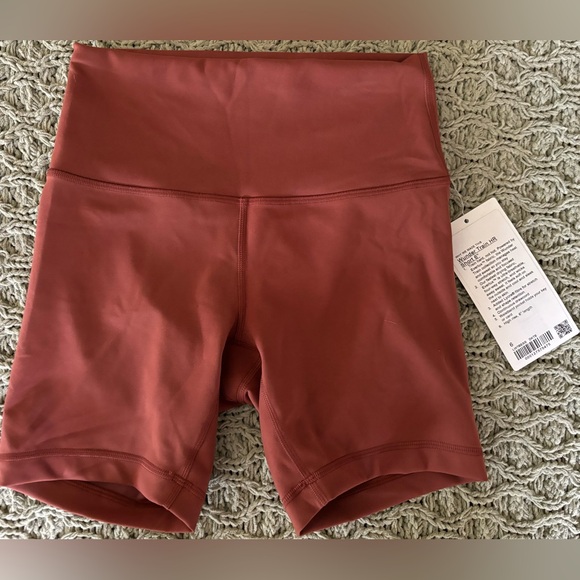 Lululemon Wunder Train HR 6” Short - Picture 2 of 5